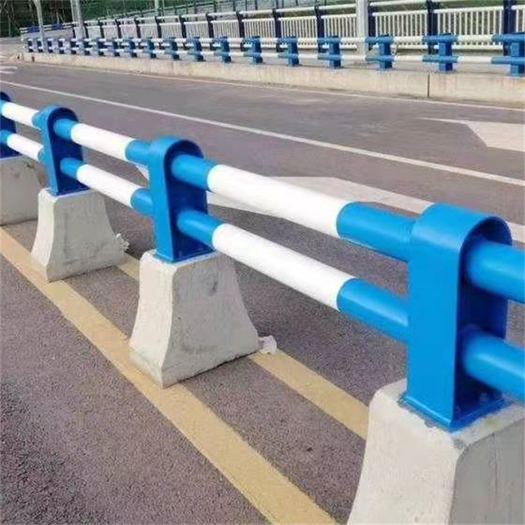 吉安水泥墩防撞护栏